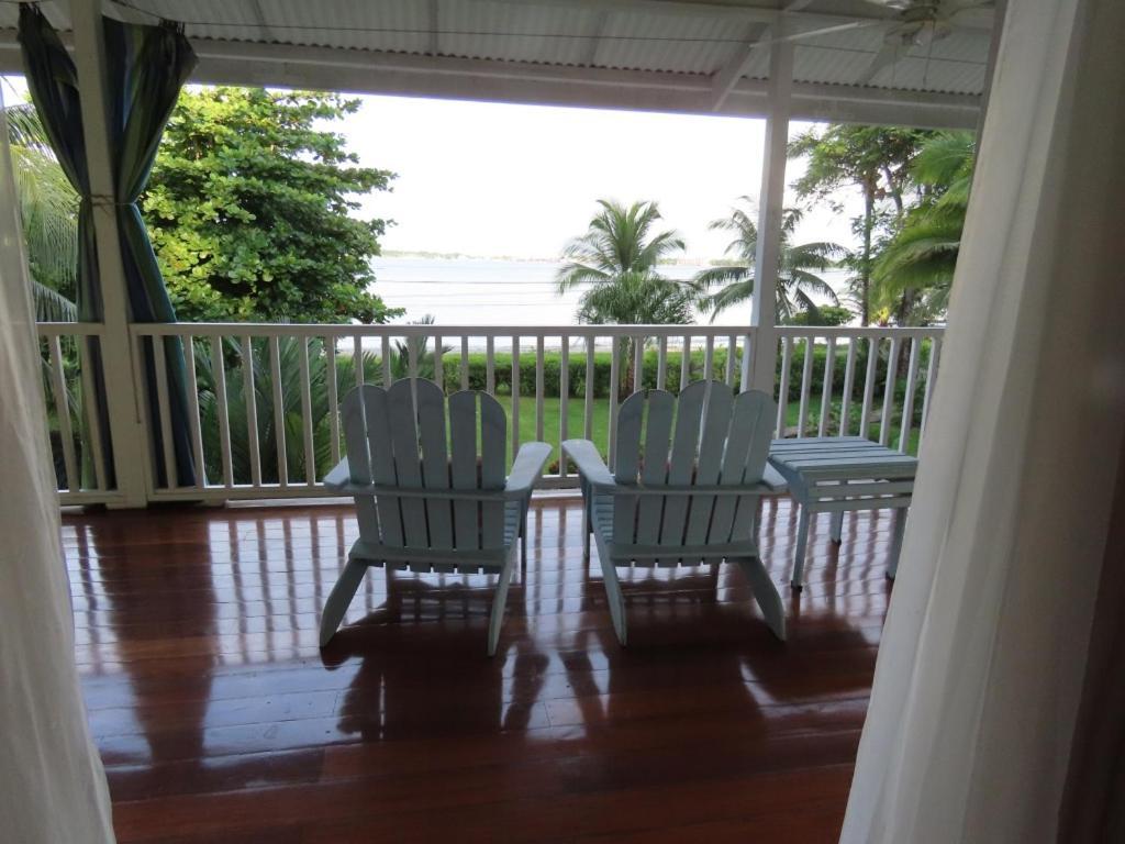 Sand Dollar Beach Bed & Breakfast Bocas del Toro Exteriör bild