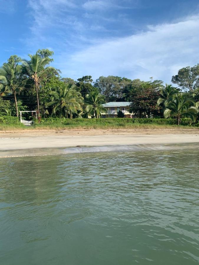 Sand Dollar Beach Bed & Breakfast Bocas del Toro Exteriör bild